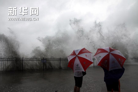 “布拉萬”逼近 威海風雨交加