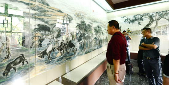 濟(jì)南趵突泉公園舉行謝君“百羊開(kāi)泰”畫展