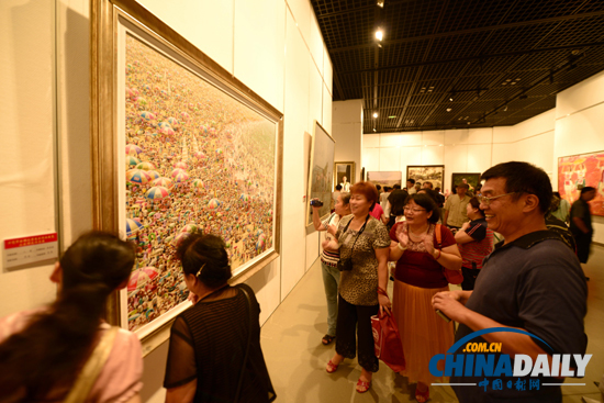 “十藝節(jié)全國(guó)優(yōu)秀美術(shù)作品展覽山東預(yù)選作品展暨山東省重大歷史題材美術(shù)創(chuàng)作工程作品展覽”開(kāi)幕