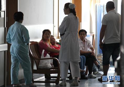 上海醫務人員全力救治冷庫液氨泄漏事故受傷人員