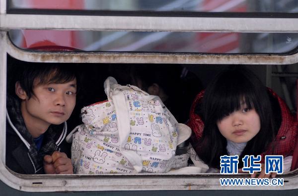 “三大難題”考驗春運 近29億人次能不能“走得動”
