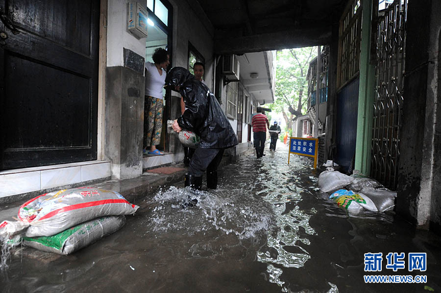 南方近日連遭強降雨 浙江發布首個暴雨黃色預警