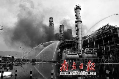 大亞灣中海油煉油廠13小時后撲滅 核電站未受影響