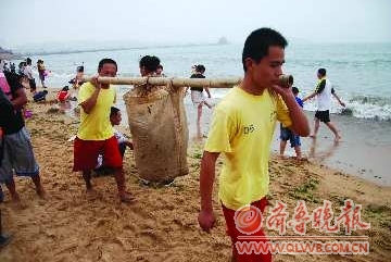 北方多個(gè)海濱浴場(chǎng)安全被疑 五大殺手藏身（組圖）