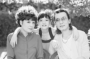 龍年春晚總導(dǎo)演哈文愛(ài)創(chuàng)新 李詠或仍挑大梁