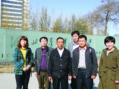 15年 56封信 15張匯款單 只為一個永遠的約定