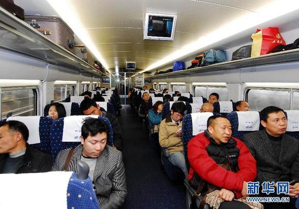 2012鐵路春運今日結(jié)束 共發(fā)送旅客超2.35億人次