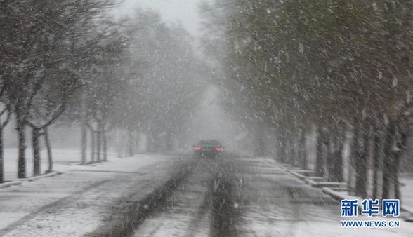 北方大部迎大風降溫雨雪天氣