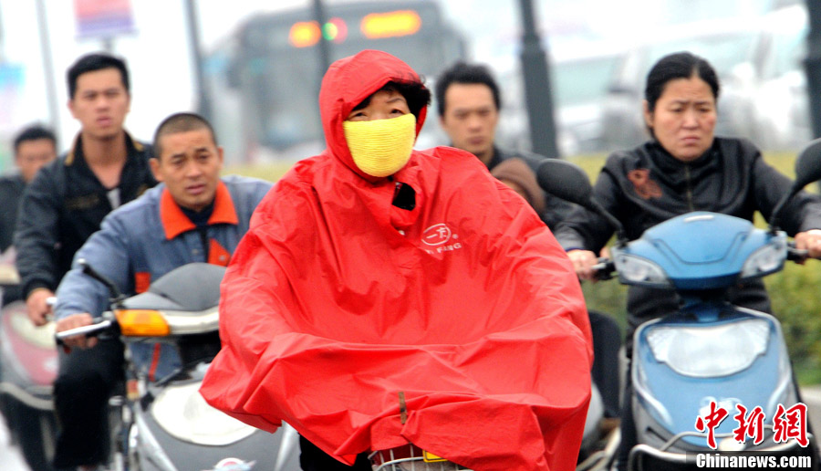 我國(guó)多地現(xiàn)降溫雨雪天氣
