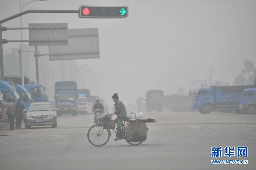 中央氣象臺繼續發布霧霾黃色預警 多地遭遇嚴重污染