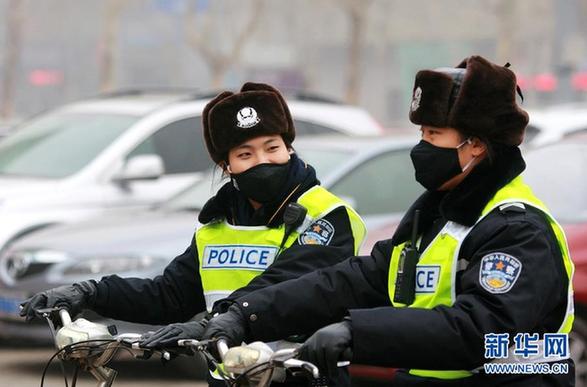 濟南交警試行戴口罩上崗