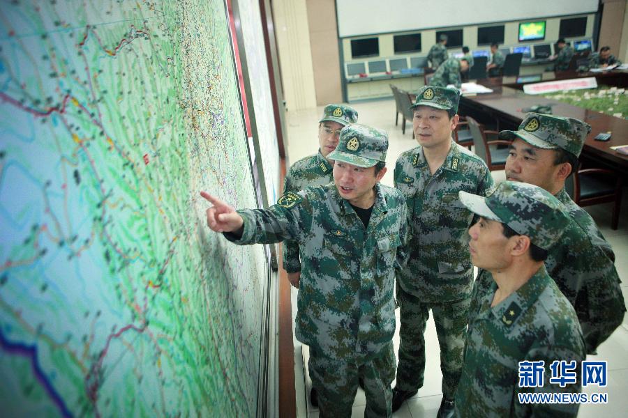 成都軍區第13集團軍緊急馳援抗震救災