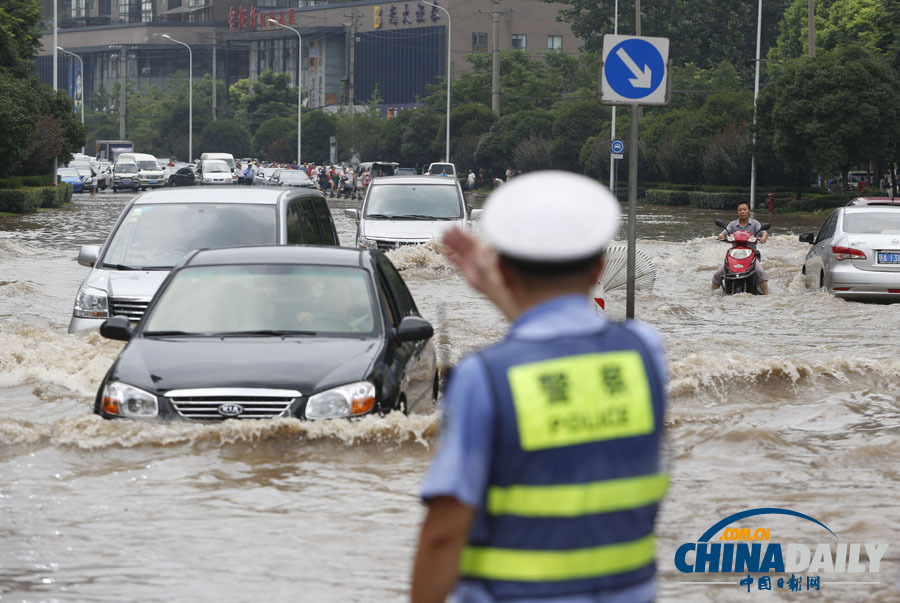 暴雨來(lái)襲——多地遭遇暴雨洪澇災(zāi)害