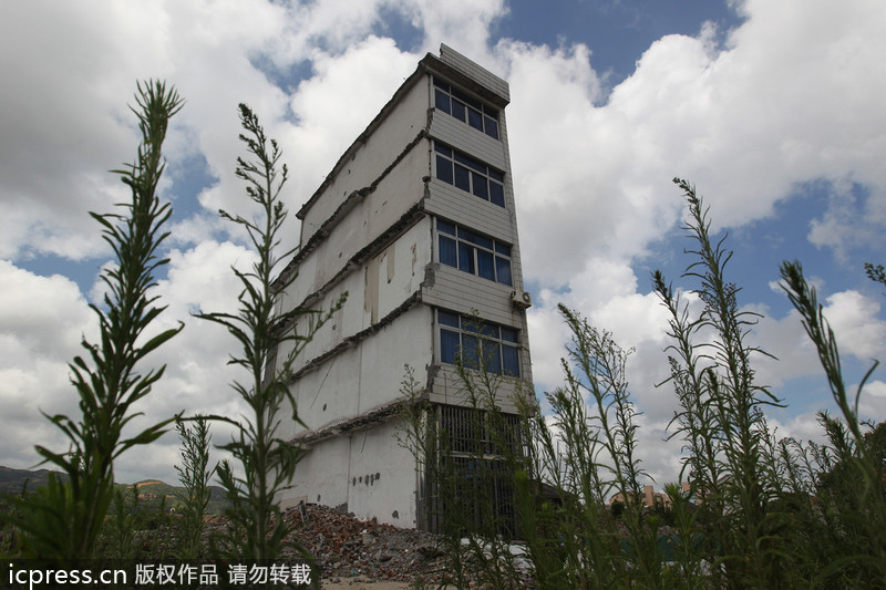 浙江瑞安驚現5層“片片樓” 斷水斷電已半年