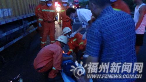 沈海高速連江段凌晨兩貨車追尾　一司機不幸殞命