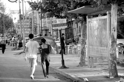 北京1名男子因停車爭執(zhí)當(dāng)街摔死女童