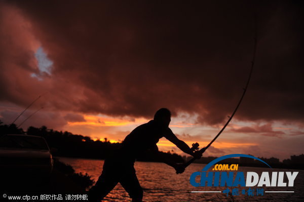 海南瓊海：風(fēng)暴欲來(lái)
