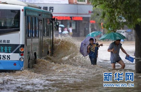 加大城市基礎設施建設“一舉多得” 惠民生效應明顯