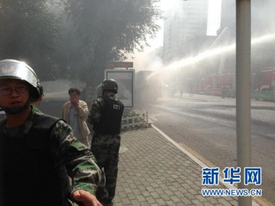 乘客稱烏魯木齊公交車突然起火 沒有聽到爆炸聲