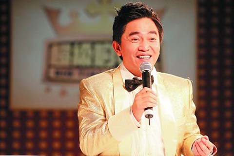 韓紅連續(xù)3次違反交規(guī)引圍觀 揭違法明星