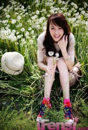 楊冪劉亦菲劉詩詩唐嫣新代女星身價排名（圖）