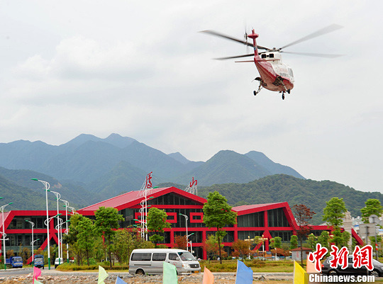 江西廬山觀光直升機正式投入運營 可空中看廬山