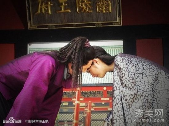 “蘭陵王”馮紹峰林依晨幕后賣萌耍帥 吻戲曝光
