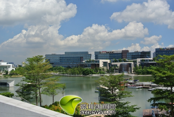 城市會(huì)客廳還是私人豪宅?歡樂(lè)海岸驚現(xiàn)別墅群(圖)
