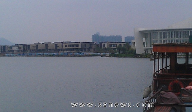 城市會客廳還是私人豪宅?歡樂海岸驚現(xiàn)別墅群(圖)