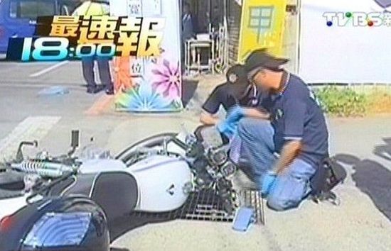 疑車速過快 臺男子騎摩托車攔腰撞貨車當場死亡