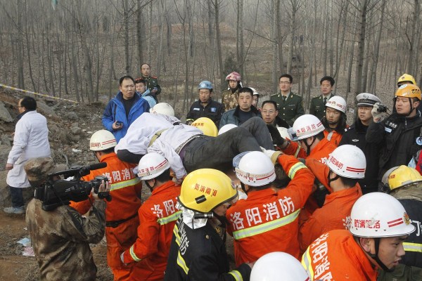 河南連霍大橋垮塌致10死 9個月未公布處理結(jié)果