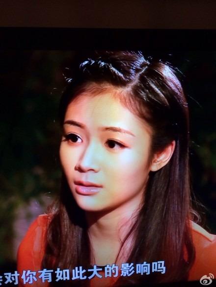 央視記者池舒欣一夜走紅 清新脫俗堪稱女神級(jí)