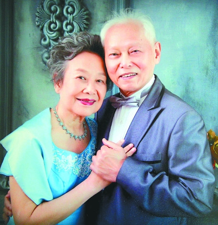 老兵為亡妻塑雕像:戰(zhàn)場(chǎng)上牽手 用余生懷念(圖)