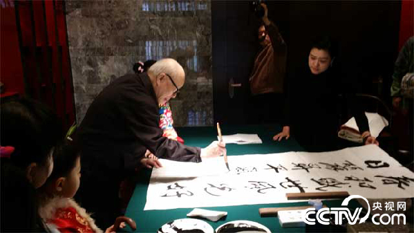 央視“看春晚 上悅動 搶名家春聯(lián)”活動啟動