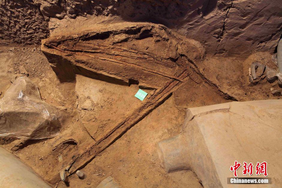 兵馬俑考古首次發(fā)現(xiàn)清晰弓弦 秦代弓弩可獲復(fù)原