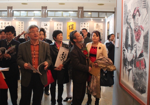 首屆中國(guó)民族書法美術(shù)藝術(shù)博覽會(huì)在京舉行