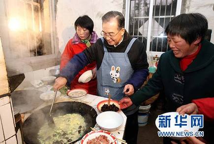溫家寶在大別山革命老區與干部群眾共度春節紀實