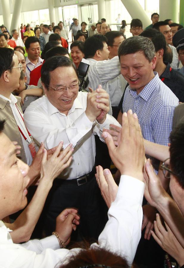 “多做實事不圖虛名”——記中共中央政治局常委俞正聲