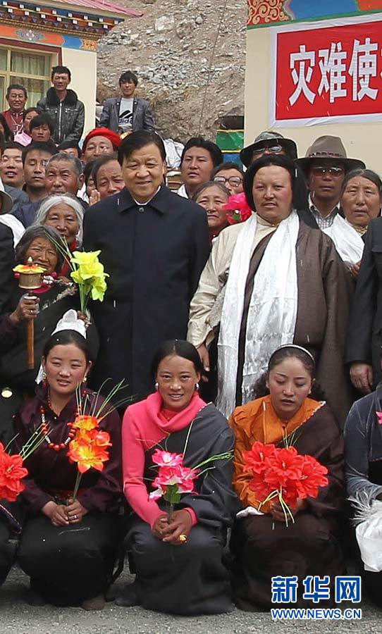 “接地氣才能有底氣”——記中共中央政治局常委劉云山