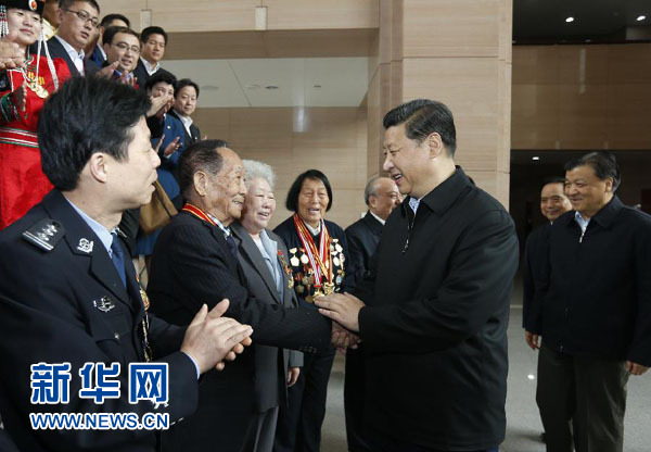 習(xí)近平同全國勞動模范代表座談并發(fā)表重要講話