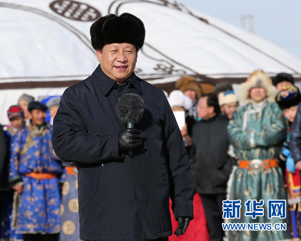 習近平農歷馬年前夕向全國各族人民和全球華人拜年