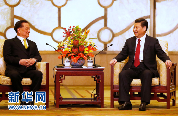 習近平: 兩岸同胞要攜手同心共圓中國夢