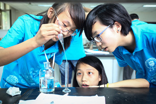 天津大學科學營讓高中生感受科技魅力