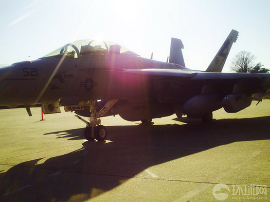 誰“擊落”了機皇F-22 五代機被打得滿地找牙
