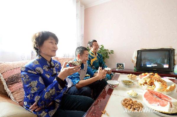 和布克賽爾：“安居富民樓”改善農牧民居住條件