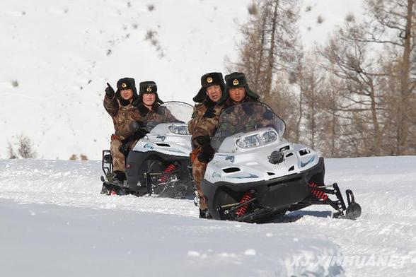 雪海孤島巡邏忙