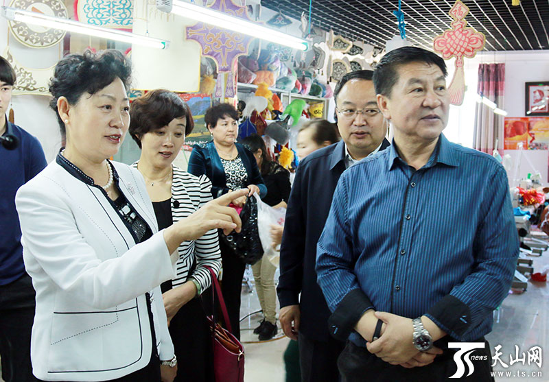 侯漢敏赴阿勒泰地區(qū)布爾津縣調(diào)研