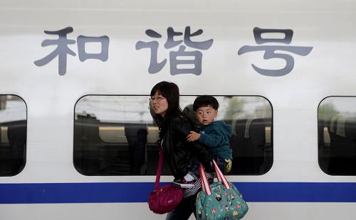 鐵道部：我國(guó)將全面下調(diào)高鐵運(yùn)行時(shí)速