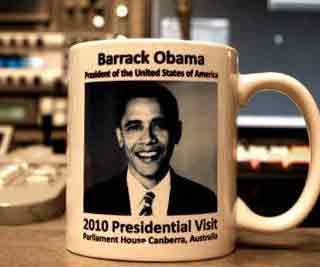 Obama's name misspelled<BR>奧巴馬澳洲被'杯具'(圖)
