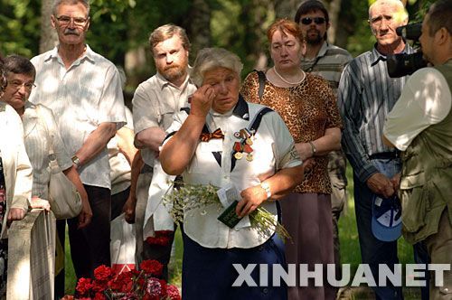 愛重新安葬蘇軍烈士遺骨